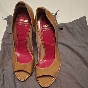 Moschino Cheap and chic.